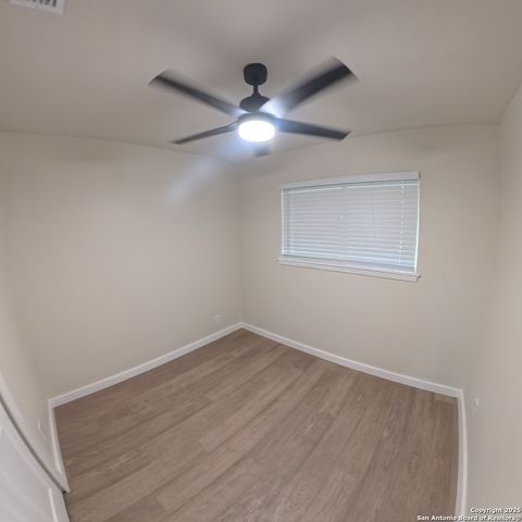 910 Crestfield, San Antonio, TX 78227