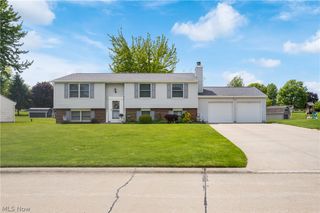 4506 Honeysuckle Drive, Green, OH 44720