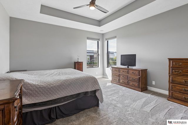 12009 Windsor Drive, Papillion, NE 68046