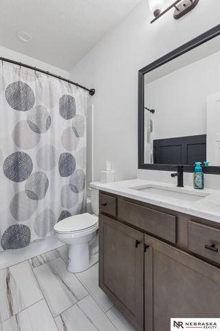 12009 Windsor Drive, Papillion, NE 68046