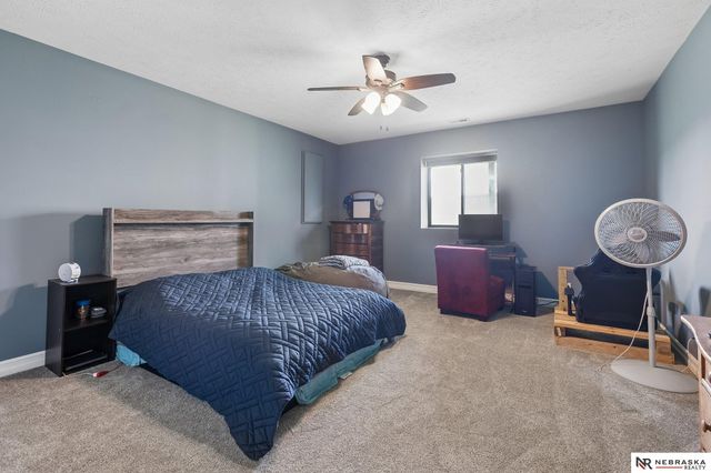12009 Windsor Drive, Papillion, NE 68046