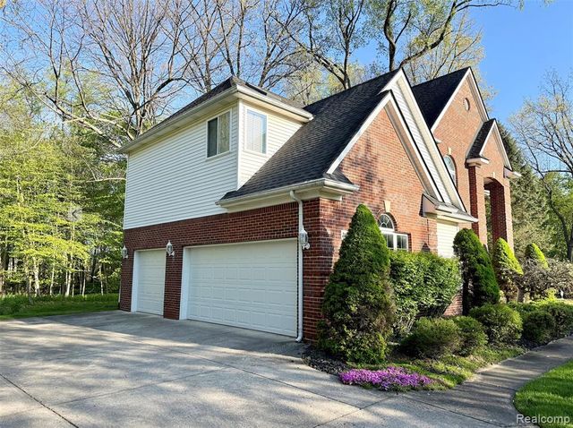 24525 Sandpiper Court, Novi, MI 48374