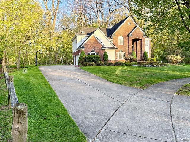 24525 Sandpiper Court, Novi, MI 48374