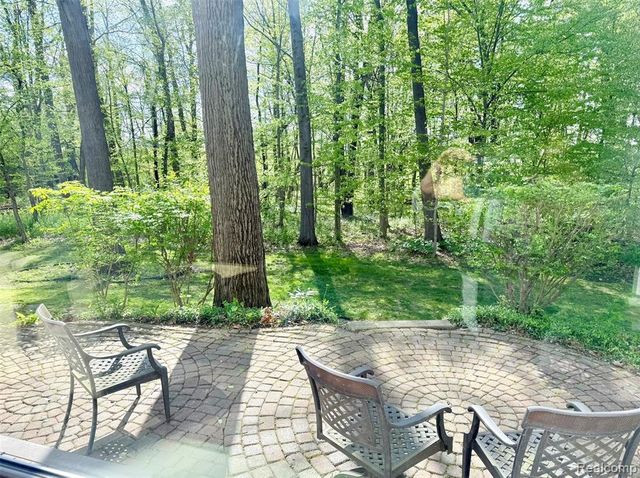 24525 Sandpiper Court, Novi, MI 48374