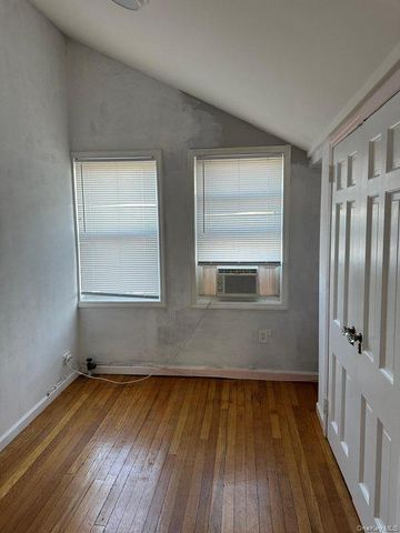 109 Jeanette Avenue, Inwood, NY 11096