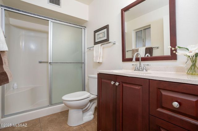 959 S Las Lomas Circle, Green Valley, AZ 85614