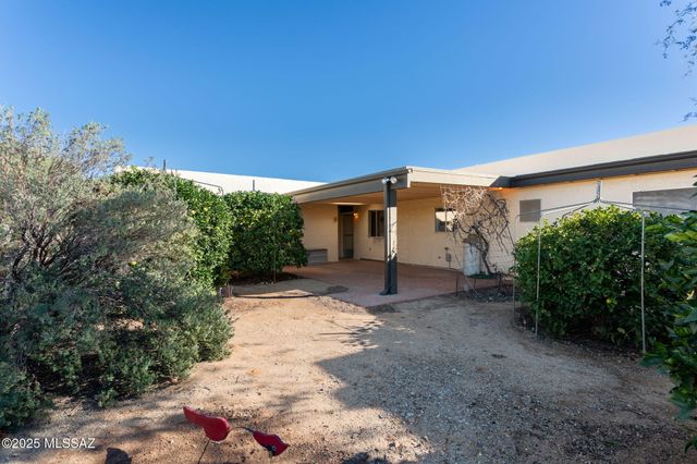 959 S Las Lomas Circle, Green Valley, AZ 85614