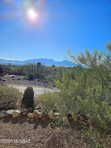 959 S Las Lomas Circle, Green Valley, AZ 85614