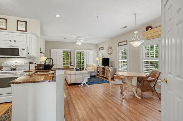 5050 Belleglen Ct Apt 102, Myrtle Beach, SC 29579