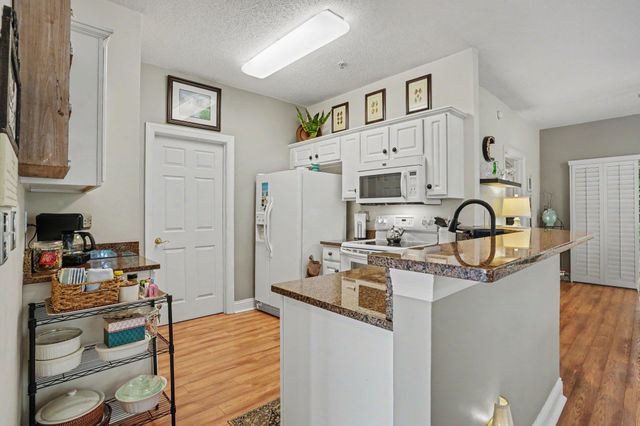 5050 Belleglen Ct Apt 102, Myrtle Beach, SC 29579