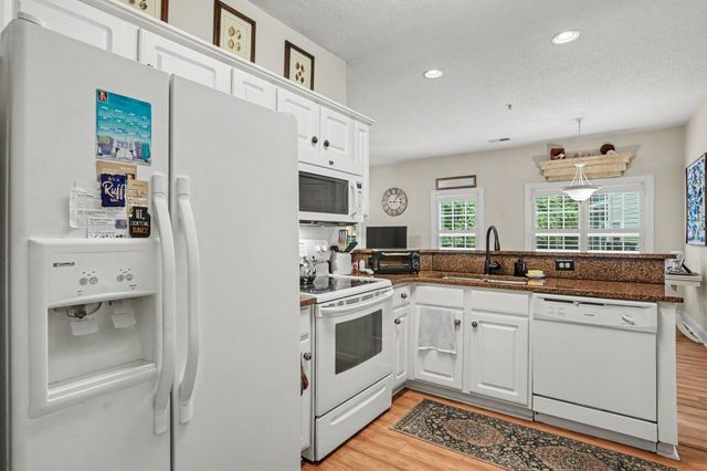 5050 Belleglen Ct Apt 102, Myrtle Beach, SC 29579