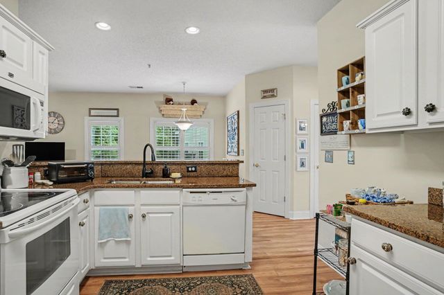 5050 Belleglen Ct Apt 102, Myrtle Beach, SC 29579