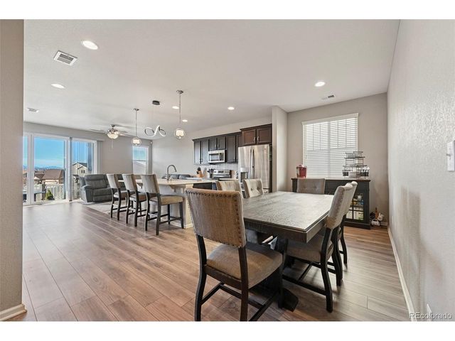 10571 Yosemite St, Commerce City, CO 80640