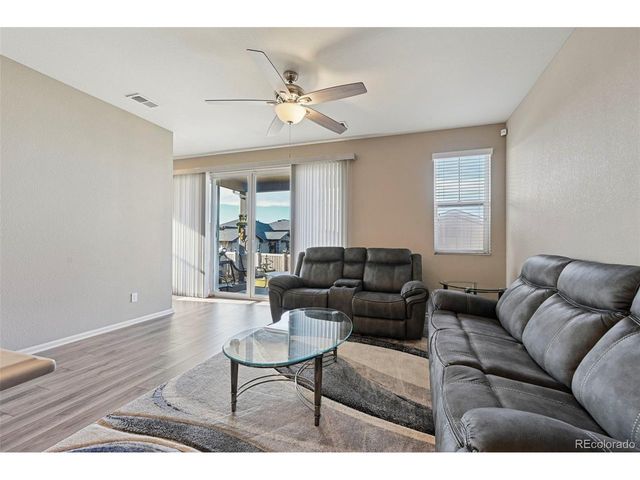 10571 Yosemite St, Commerce City, CO 80640