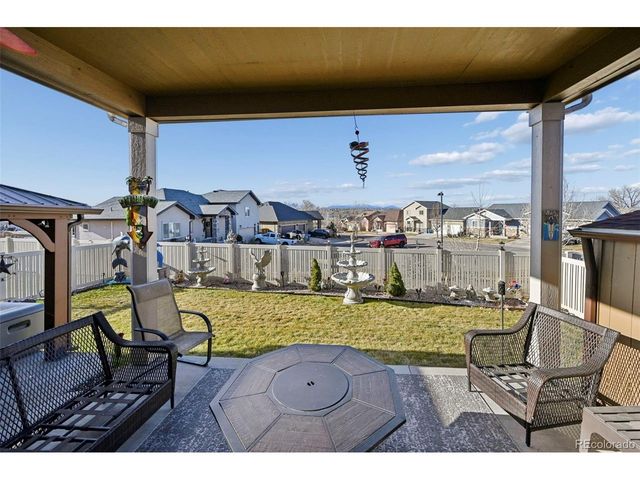 10571 Yosemite St, Commerce City, CO 80640