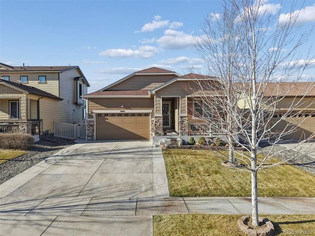 10571 Yosemite St, Commerce City, CO 80640