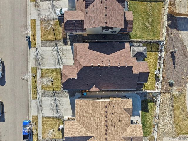 10571 Yosemite St, Commerce City, CO 80640