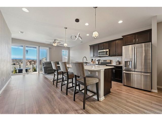 10571 Yosemite St, Commerce City, CO 80640