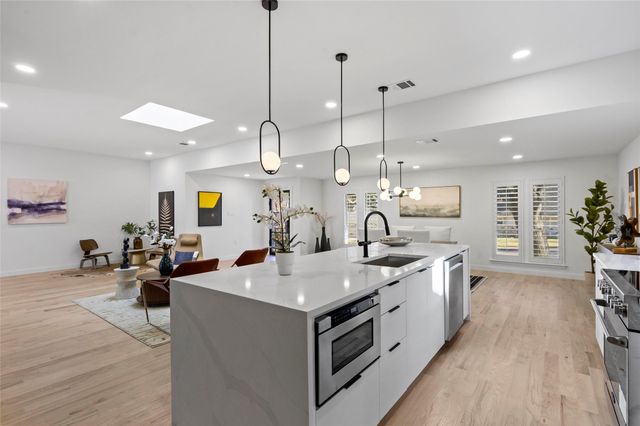 9565 Dartridge Drive, Dallas, TX 75238