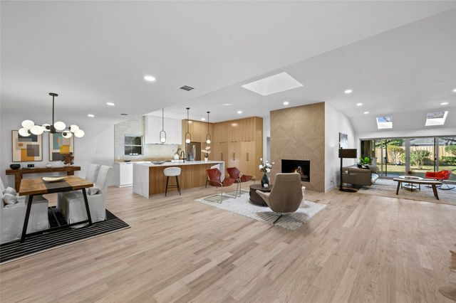 9565 Dartridge Drive, Dallas, TX 75238