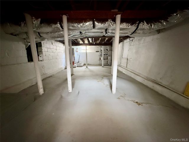 3295 Parkway Drive, Baldwin, NY 11510