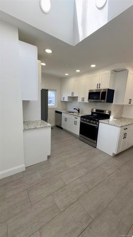 3295 Parkway Drive, Baldwin, NY 11510