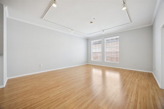 2305 Worthington Street 322, Dallas, TX 75204