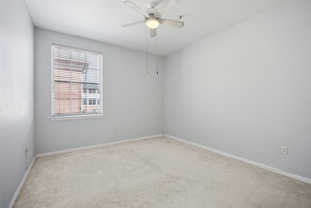 2305 Worthington Street 322, Dallas, TX 75204