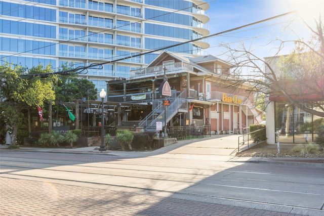 2305 Worthington Street 322, Dallas, TX 75204