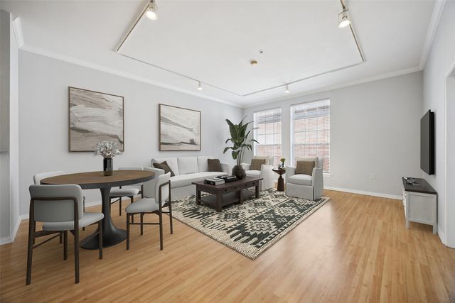 2305 Worthington Street 322, Dallas, TX 75204