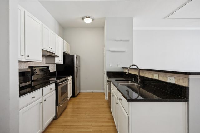 2305 Worthington Street 322, Dallas, TX 75204