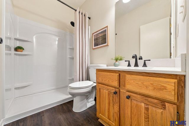5618 Barrington Park Drive, Lincoln, NE 68516