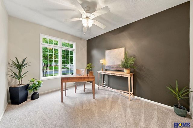 5618 Barrington Park Drive, Lincoln, NE 68516