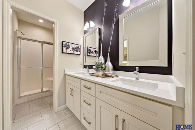 5618 Barrington Park Drive, Lincoln, NE 68516