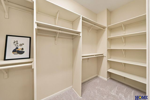 5618 Barrington Park Drive, Lincoln, NE 68516