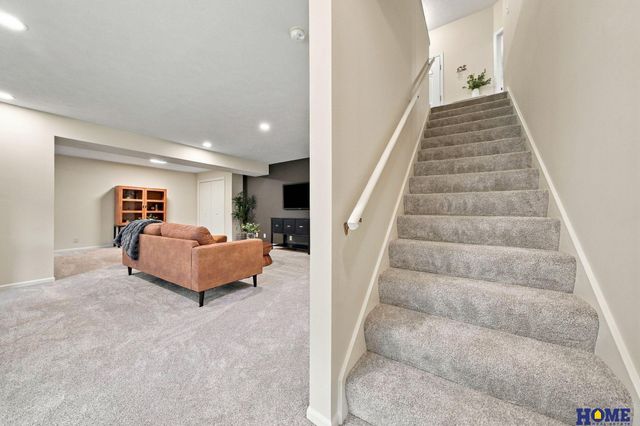 5618 Barrington Park Drive, Lincoln, NE 68516