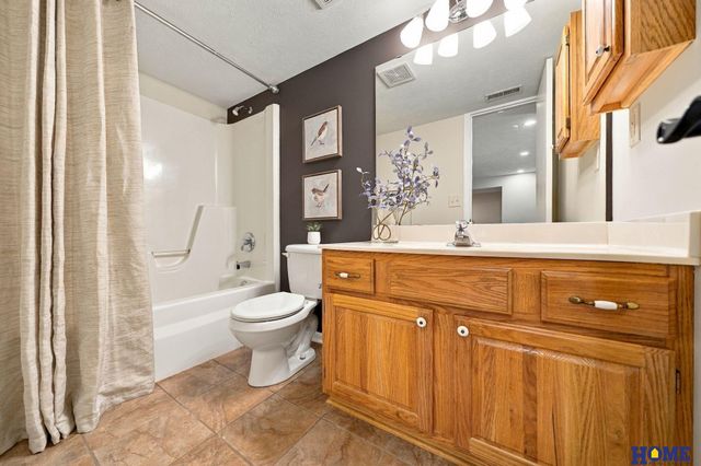 5618 Barrington Park Drive, Lincoln, NE 68516