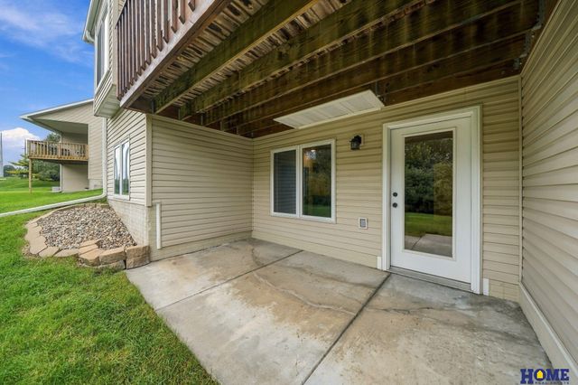 5618 Barrington Park Drive, Lincoln, NE 68516