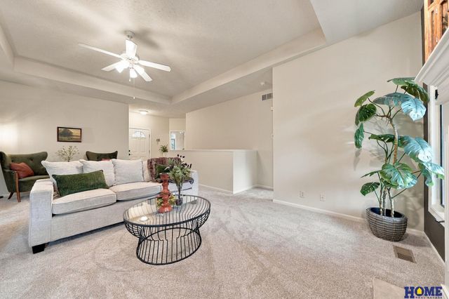 5618 Barrington Park Drive, Lincoln, NE 68516