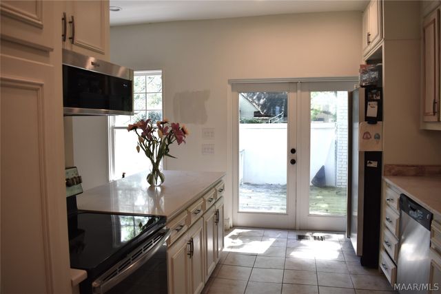 617 Thorn Place, Montgomery, AL 36106