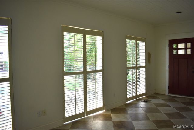 617 Thorn Place, Montgomery, AL 36106