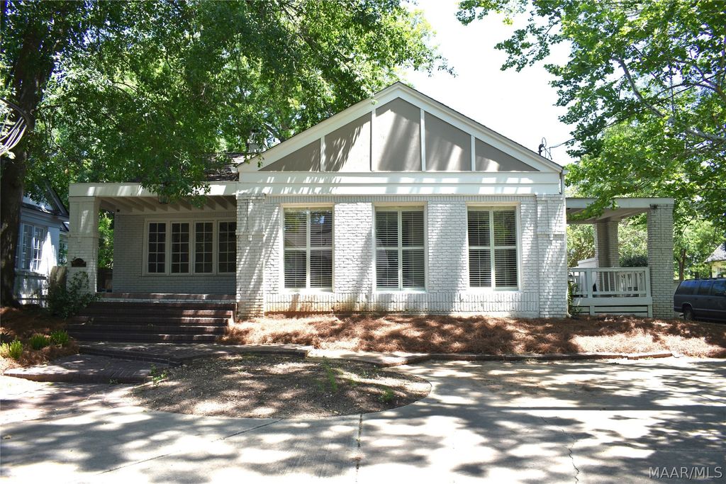 617 Thorn Place, Montgomery, AL 36106
