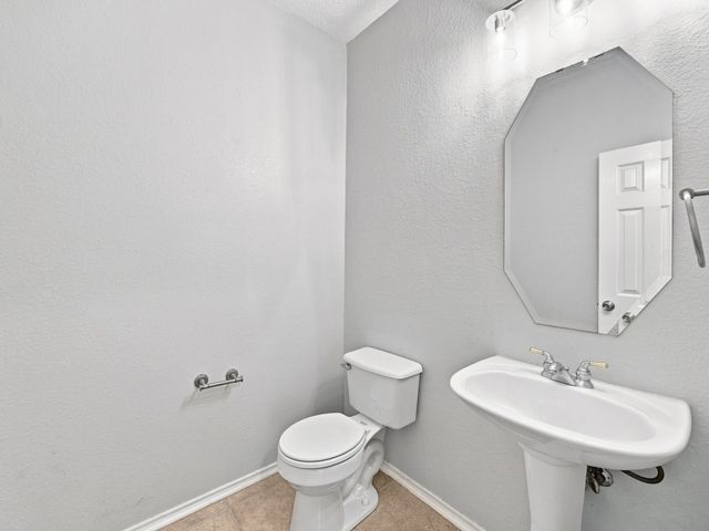 7129 Sundance Lane, Fort Worth, TX 76179