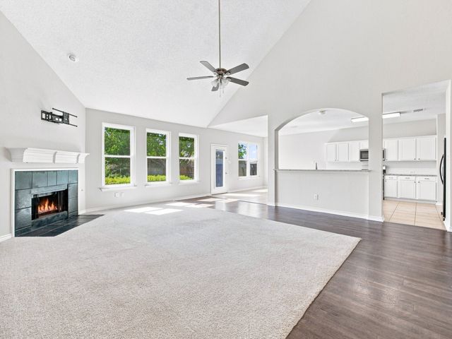 7129 Sundance Lane, Fort Worth, TX 76179