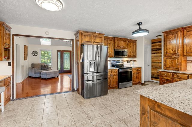 6931 Cowan Rd, Springfield, TN 37172