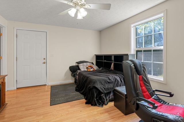 6931 Cowan Rd, Springfield, TN 37172