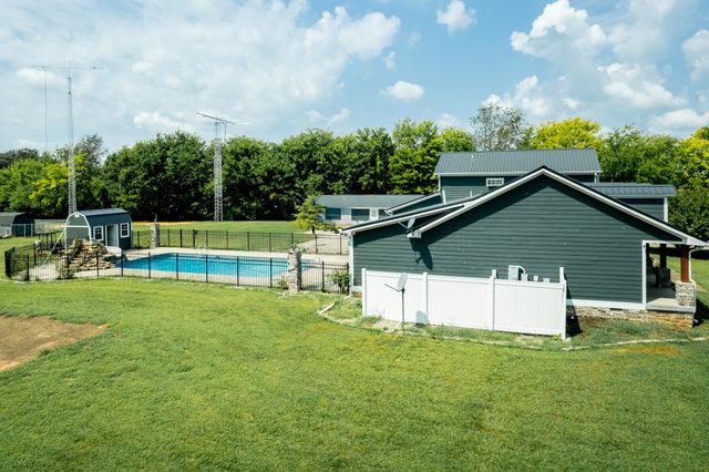 6931 Cowan Rd, Springfield, TN 37172