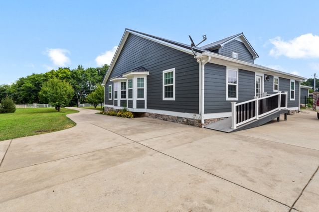 6931 Cowan Rd, Springfield, TN 37172