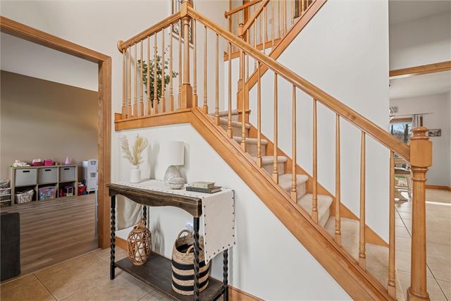 1810 Lori Ln, Hermitage, PA 16148