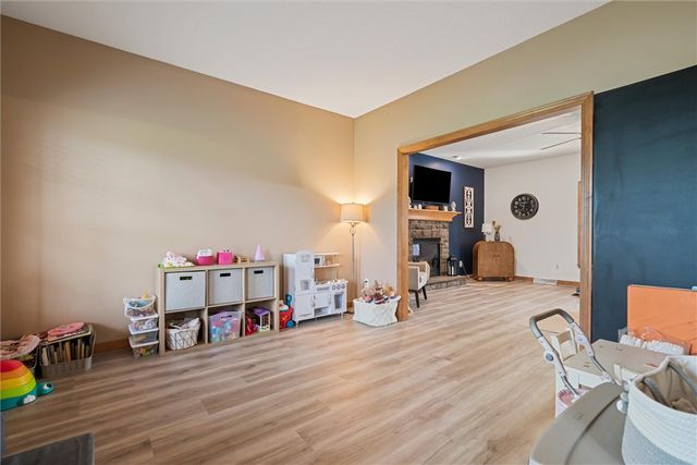 1810 Lori Ln, Hermitage, PA 16148